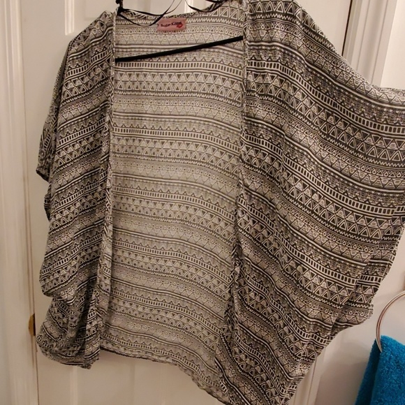 Kimono Robe - Picture 2 of 4